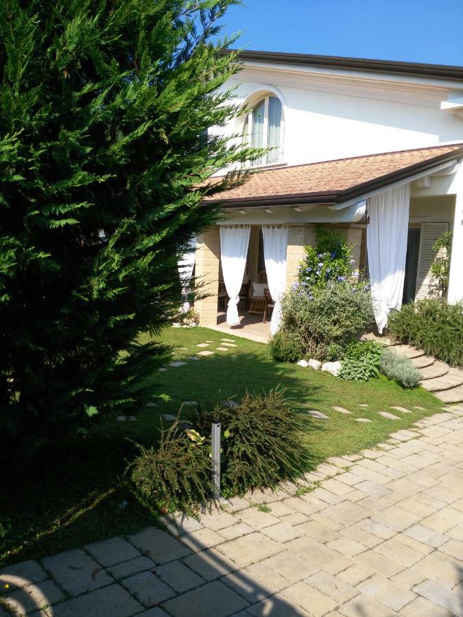 I Salici Villa Marina di Massa Exterior foto